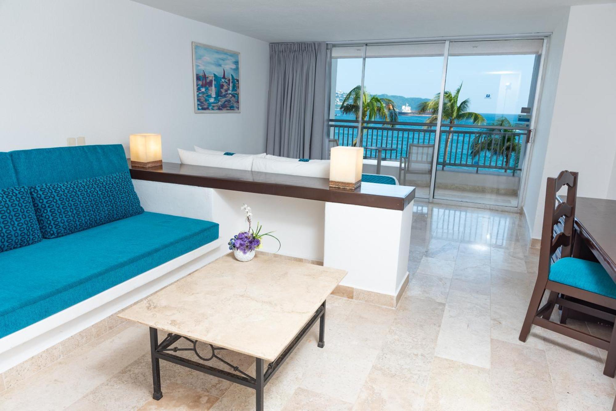 Ritz Acapulco All Inclusive Ngoại thất bức ảnh Suite at Iberostar Grand Hotel Bávaro